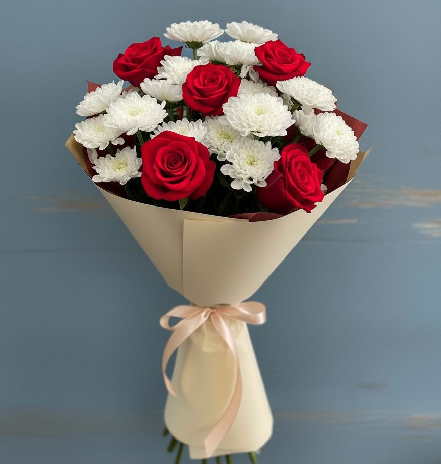 Букет цветов из: Розы и Хризантемы в Боголюбово