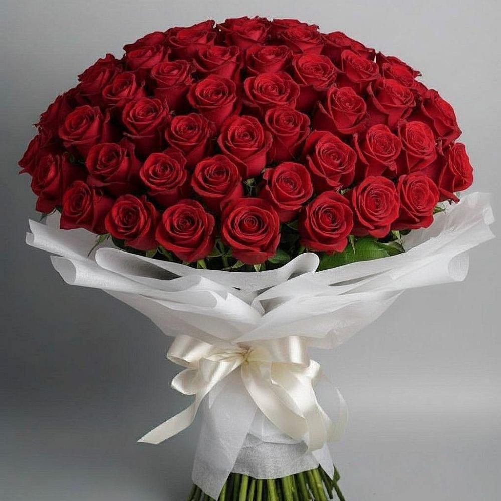 Букет 101 Красная роза Блэк Мэджик в Боголюбово