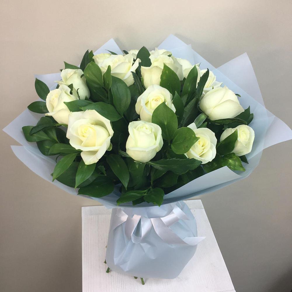 Букет 15 Белых роз Проуд в Боголюбово