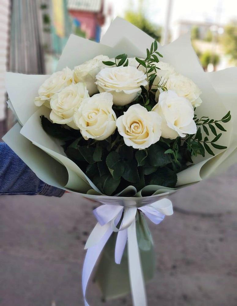 Букет Белые розы Проуд в Боголюбово