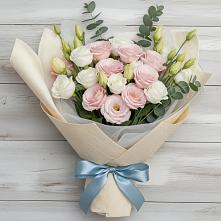 Букет цветов из:  Лизиантусы в Боголюбово