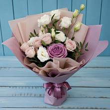 Букет цветов из:  Розы и Лизиантусы в Боголюбово