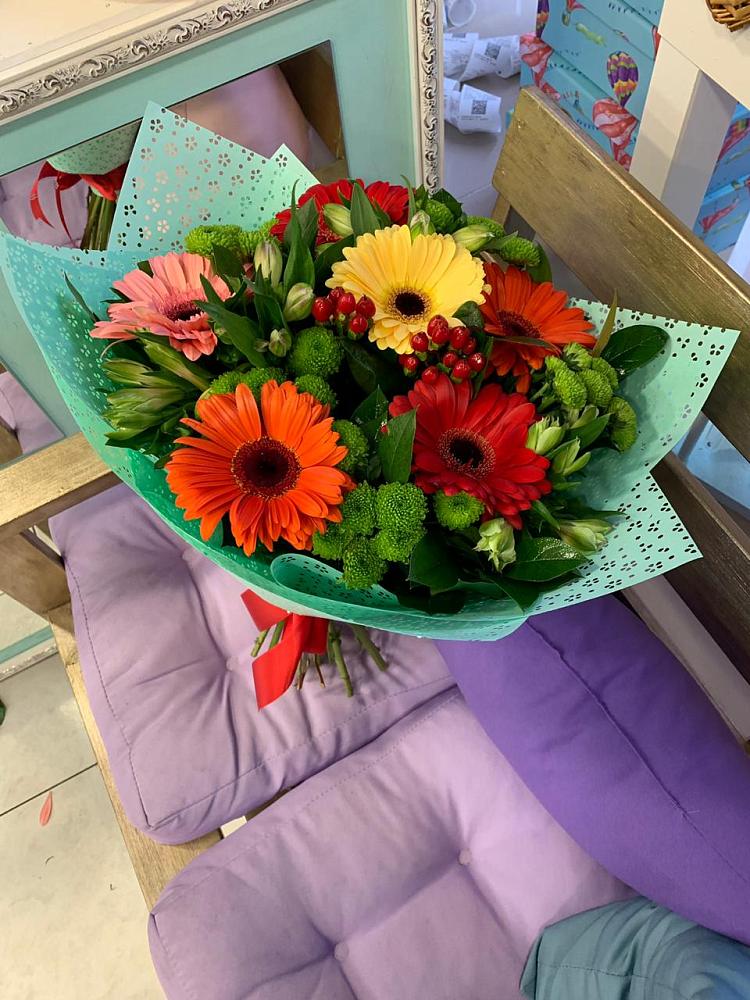 Букет цветов из: Герберы, Хризантемы и Альстромерии в Боголюбово