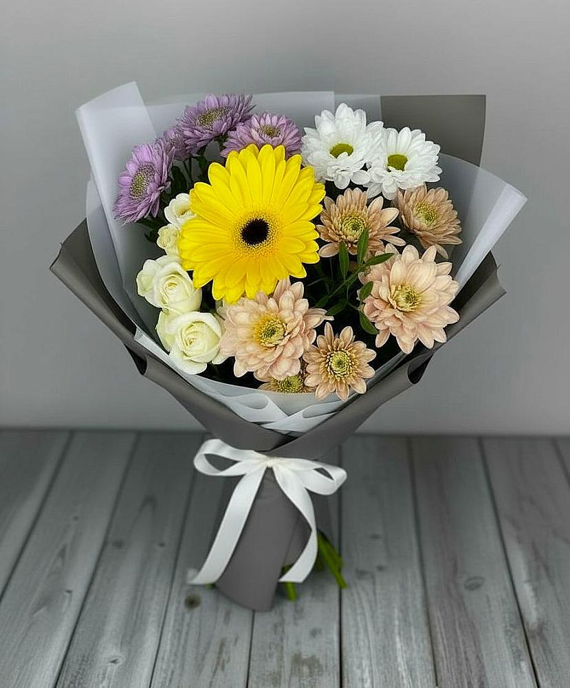 Букет цветов из: Розы, Герберы и Хризантемы в Боголюбово