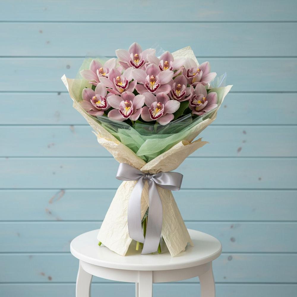 Букет цветов из: Орхидеи и Розы в Боголюбово