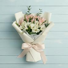 Букет цветов из:  Альстромерии в Боголюбово