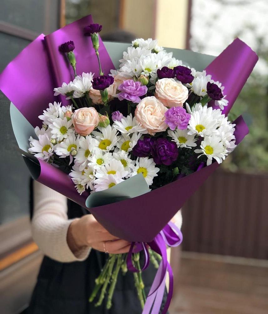 Букет цветов из: Хризантемы, Гвоздики и Розы в Боголюбово