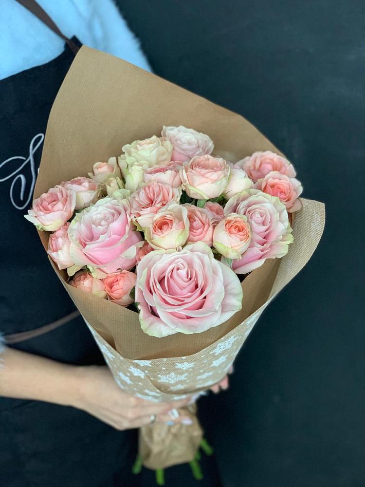 Букет цветов из: Хризантемы и Розы в Боголюбово