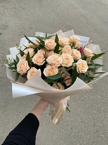 Букет Кремовые розы Латте в Боголюбово