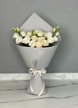 Букет цветов из:  Розы и Лизиантусы в Боголюбово